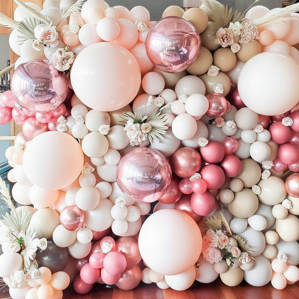 Muro de Globos con Globos Gigantes y Flores