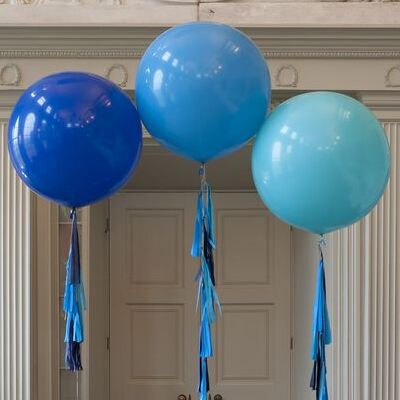 Tres Globos Gigantes