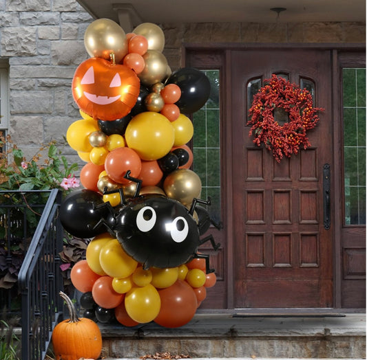 Columna de globos de Halloween para la entrada