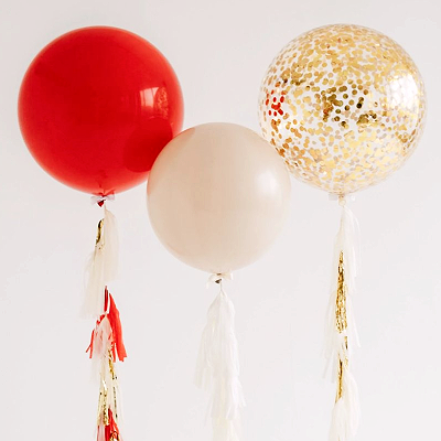  Tres globos gigantes