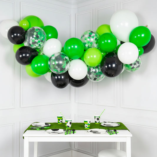 Guirnalda de globos verdes, blancos y negros