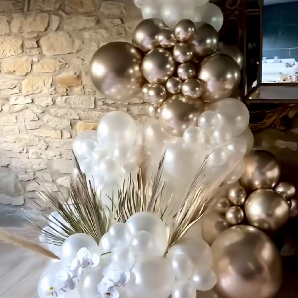 Guirnalda de globos café con leche perla para la boda