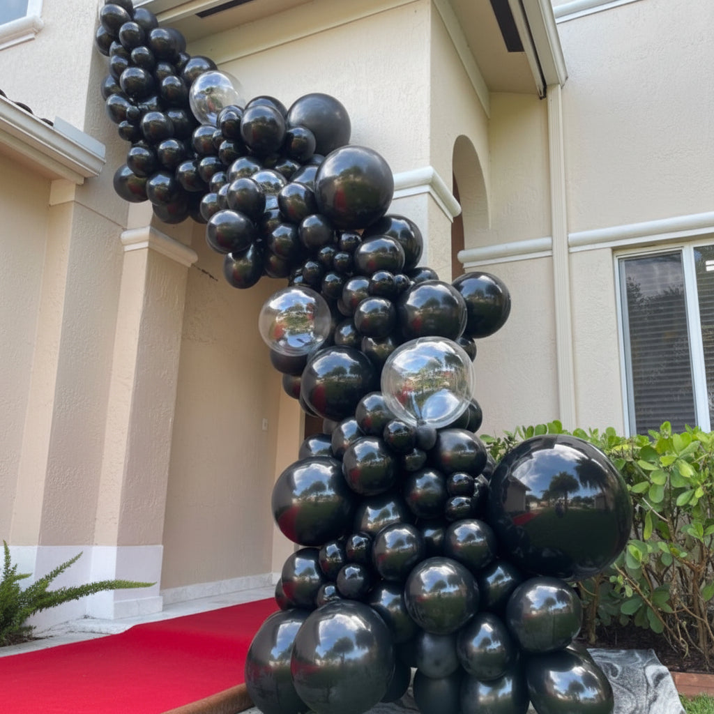 Guirnalda de globos negros
