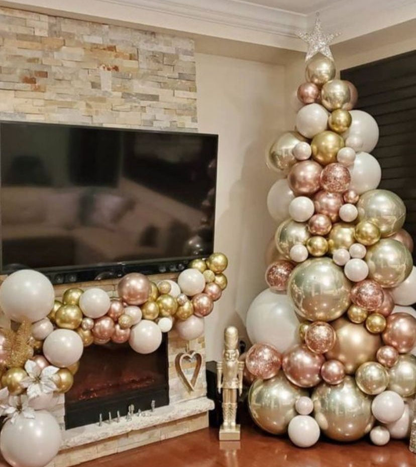 Guirnalda y árbol de globos dorados, rosas oro y perlas