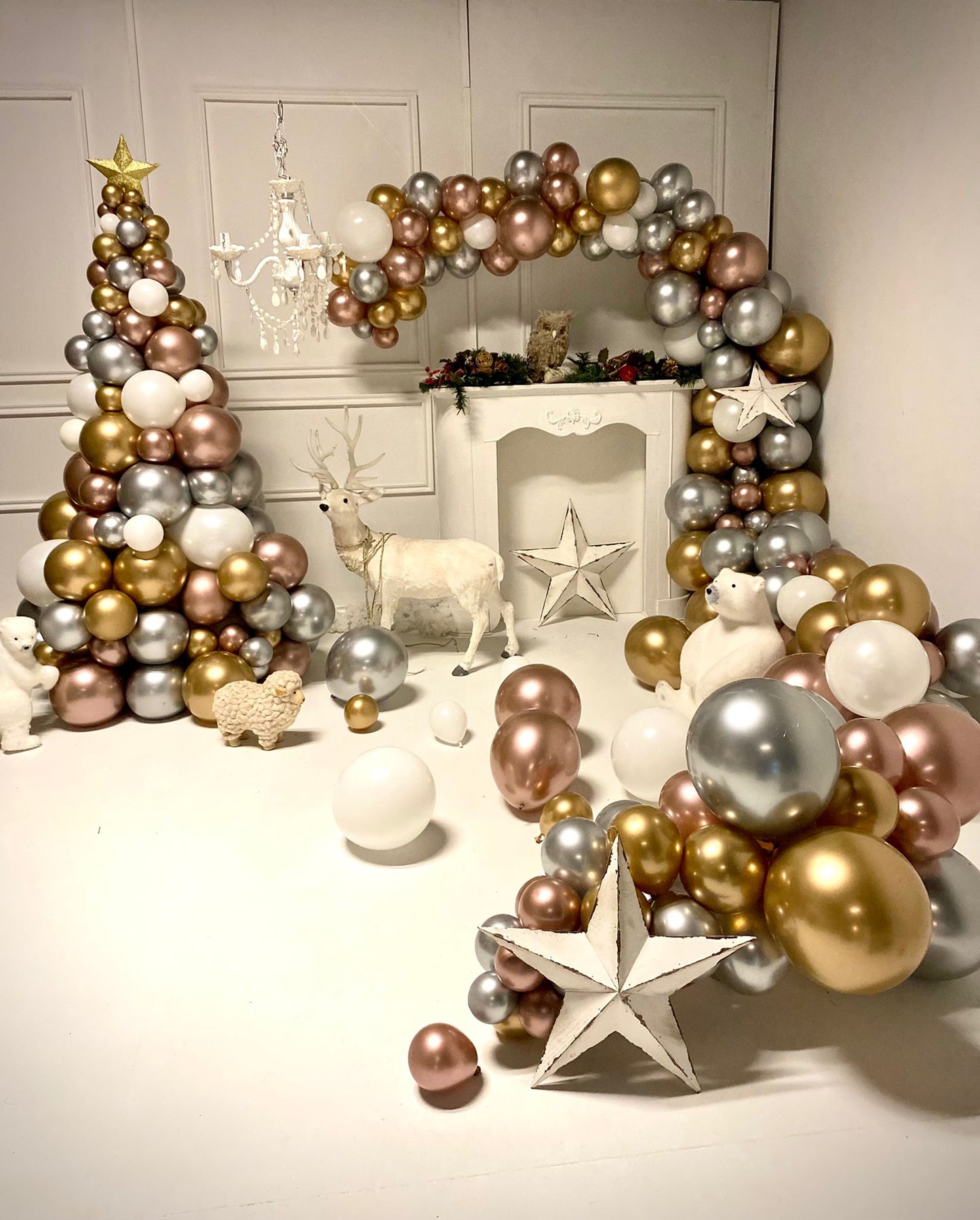 Guirnalda y árbol de navidad