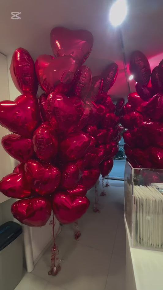 Globos de corazones rojos con helio para el techo